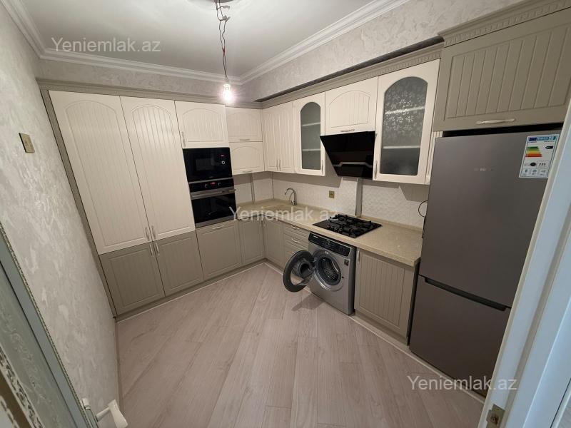 3 otaqlı Bina evi menzil, Sumqayıt Bulvarı, Sumqayıt