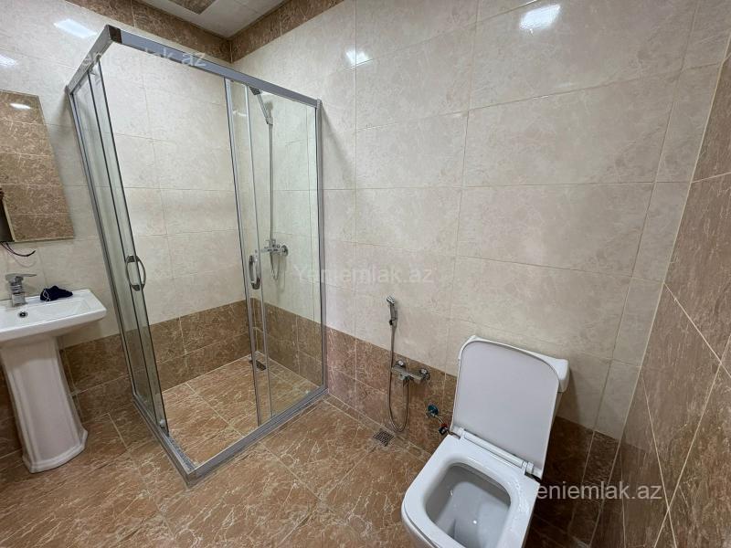 3 otaqlı Bina evi menzil, Sumqayıt Bulvarı, Sumqayıt