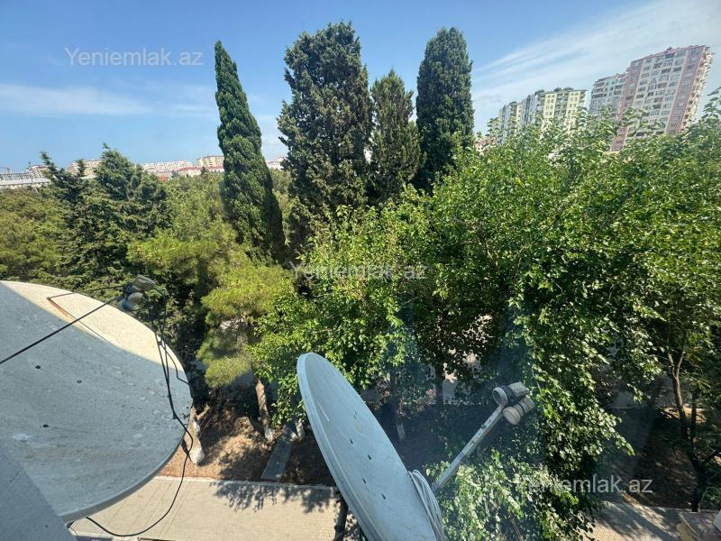 3 otaqlı Bina evi menzil, 4-cü mikrorayon, Sumqayıt