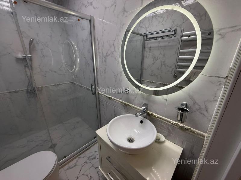 3 otaqlı Bina evi menzil, Sumqayıt Bulvarı, Sumqayıt