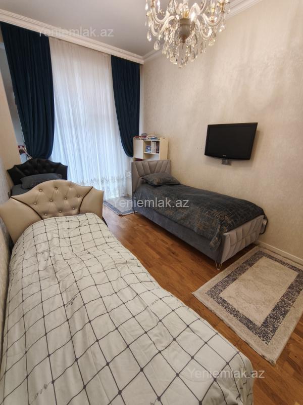 3 otaqlı Bina evi menzil, Sumqayıt Bulvarı, Sumqayıt