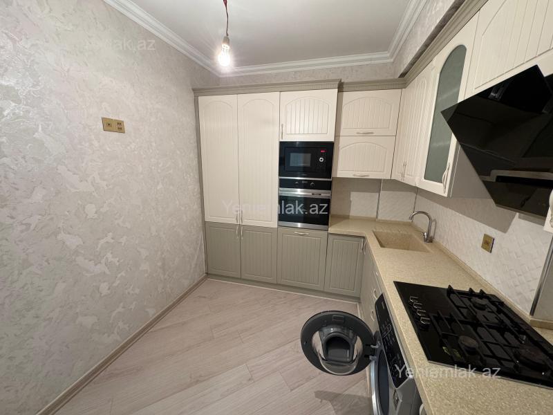 3 otaqlı Bina evi menzil, Sumqayıt Bulvarı, Sumqayıt