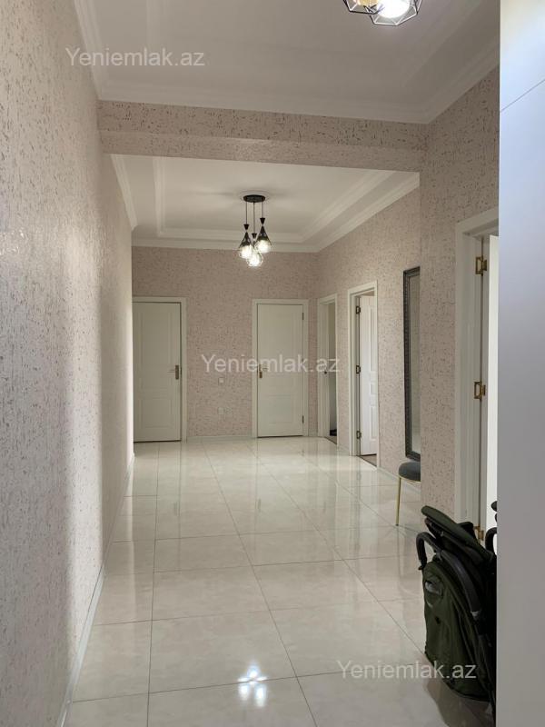3 otaqlı Bina evi menzil, Sumqayıt Bulvarı, Sumqayıt