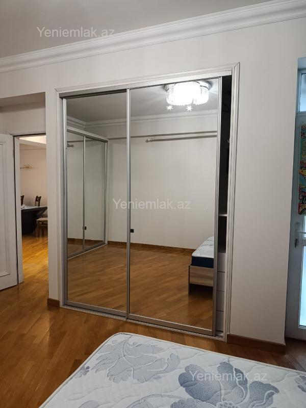 3 otaqlı Bina evi menzil, Səbail rayonu, Bakı