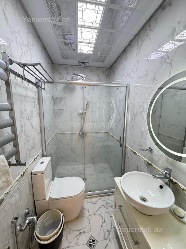 3 otaqlı Bina evi menzil, Sumqayıt Bulvarı, Sumqayıt