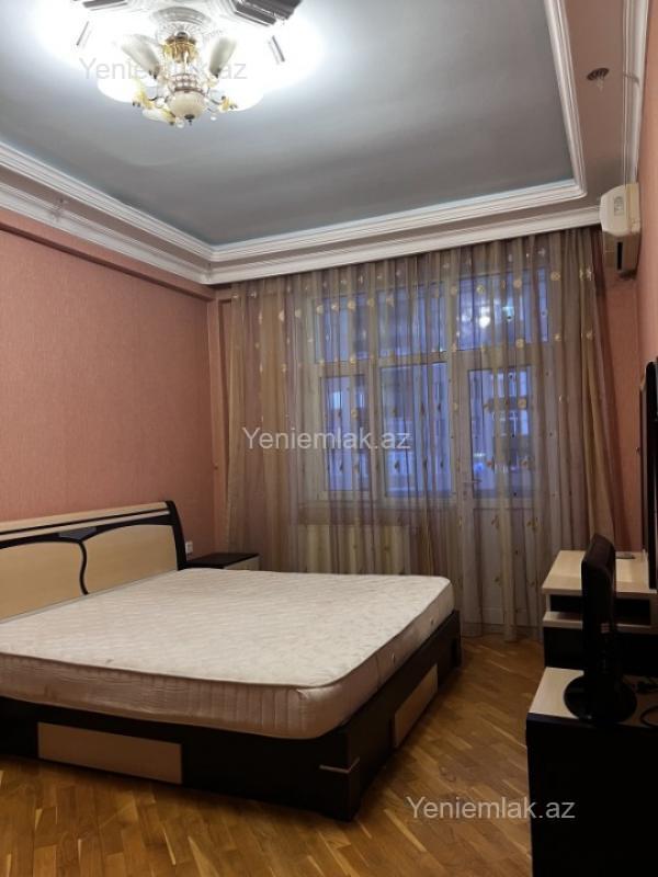 3 otaqlı Bina evi menzil, Səbail rayonu, Bakı