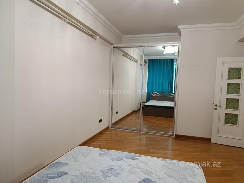 3 otaqlı Bina evi menzil, Səbail rayonu, Bakı