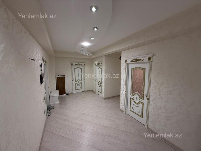 3 otaqlı Bina evi menzil, Sumqayıt Bulvarı, Sumqayıt