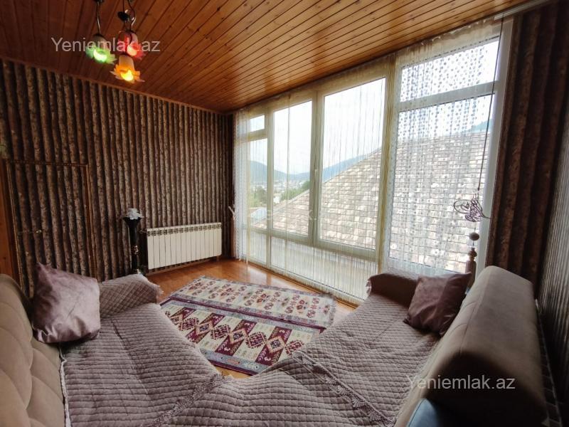 8 otaqlı Həyət evi / Villa, Şəki
