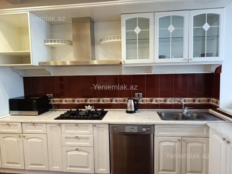3 otaqlı Bina evi menzil, Səbail rayonu, Bakı