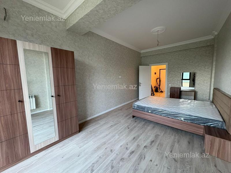 3 otaqlı Bina evi menzil, Sumqayıt Bulvarı, Sumqayıt