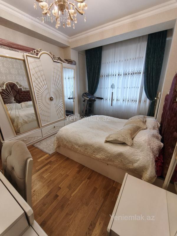 3 otaqlı Bina evi menzil, Sumqayıt Bulvarı, Sumqayıt