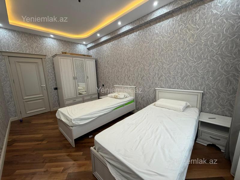 3 otaqlı Bina evi menzil, Sumqayıt Bulvarı, Sumqayıt