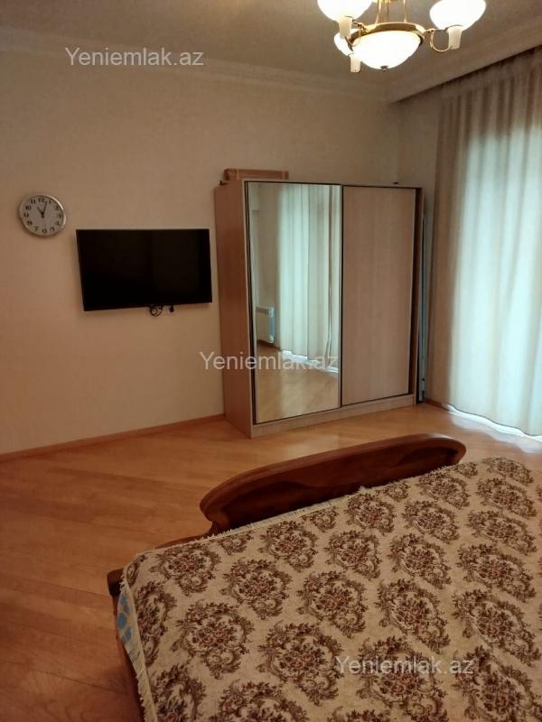 3 otaqlı Bina evi menzil, Səbail rayonu, Bakı