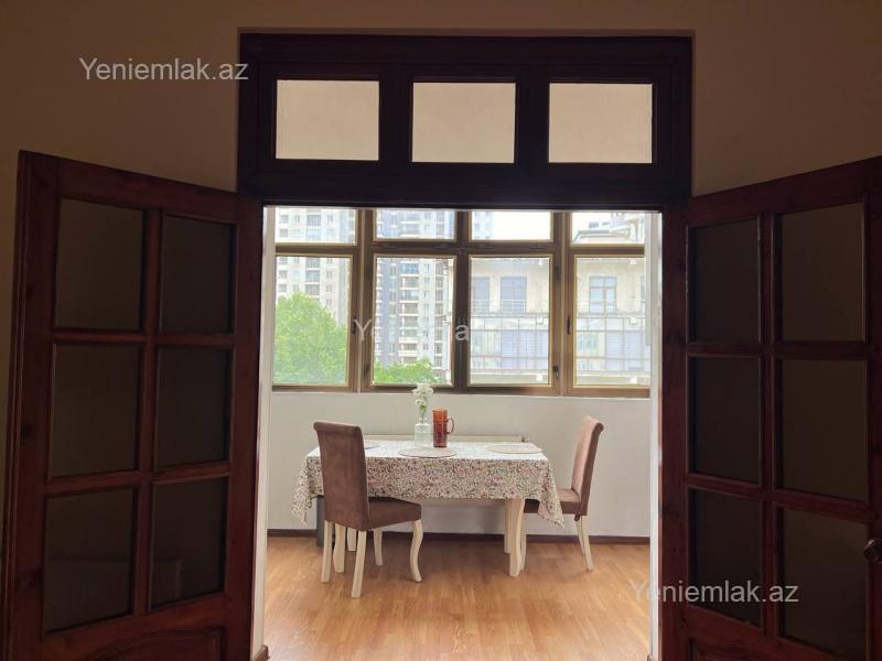 2 otaqlı Bina evi menzil, Səbail rayonu, Bakı
