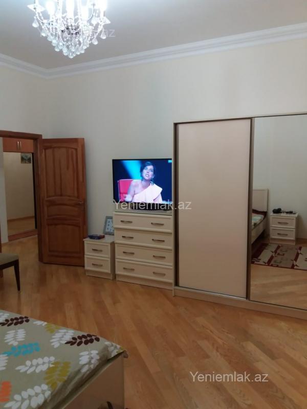 3 otaqlı Bina evi menzil, Səbail rayonu, Bakı