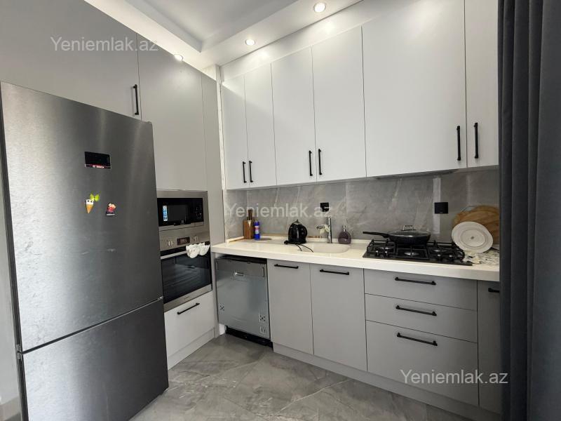 3 otaqlı Bina evi menzil, Sumqayıt Bulvarı, Sumqayıt
