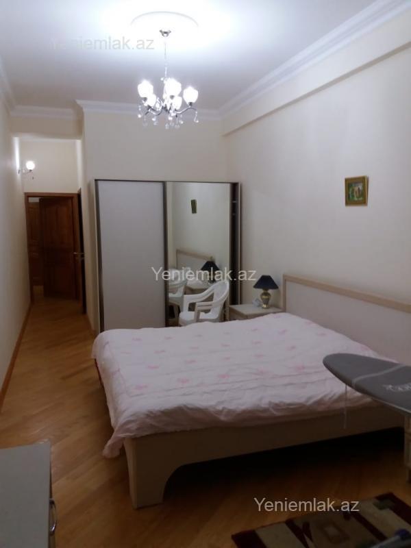 3 otaqlı Bina evi menzil, Səbail rayonu, Bakı