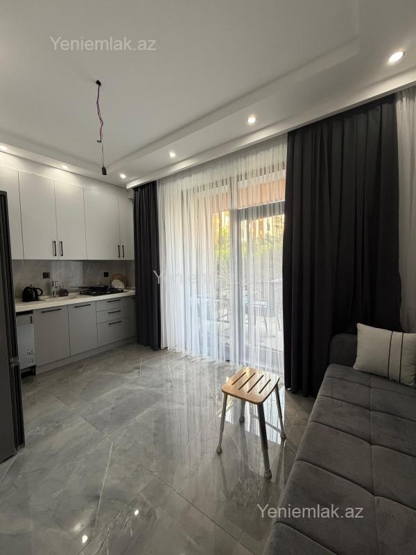 3 otaqlı Bina evi menzil, Sumqayıt Bulvarı, Sumqayıt