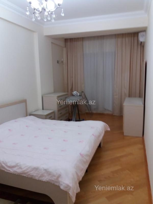 3 otaqlı Bina evi menzil, Səbail rayonu, Bakı