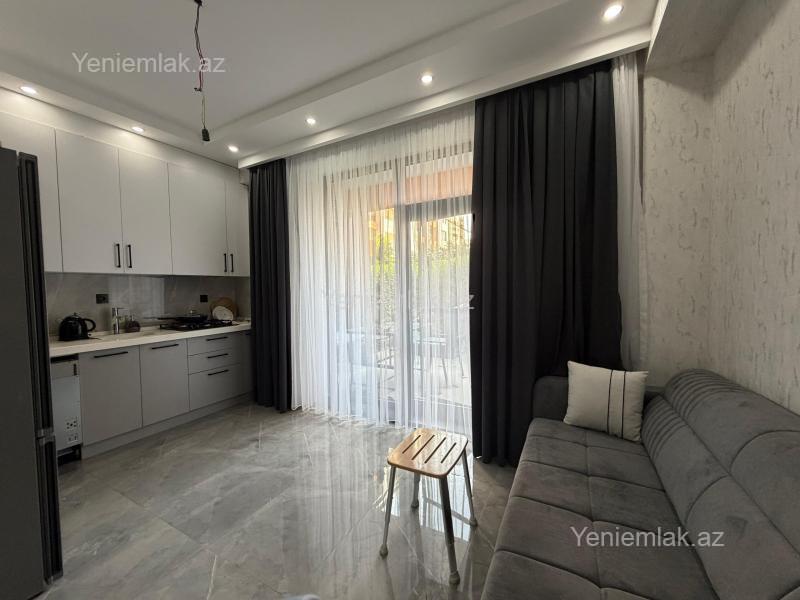 3 otaqlı Bina evi menzil, Sumqayıt Bulvarı, Sumqayıt