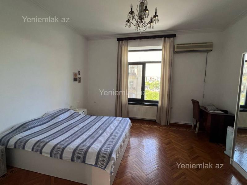 2 otaqlı Bina evi menzil, Səbail rayonu, Bakı
