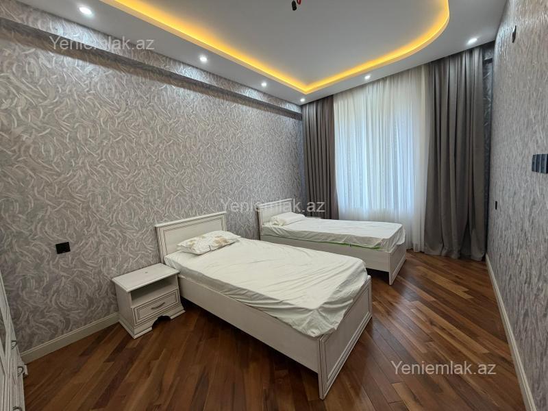3 otaqlı Bina evi menzil, Sumqayıt Bulvarı, Sumqayıt