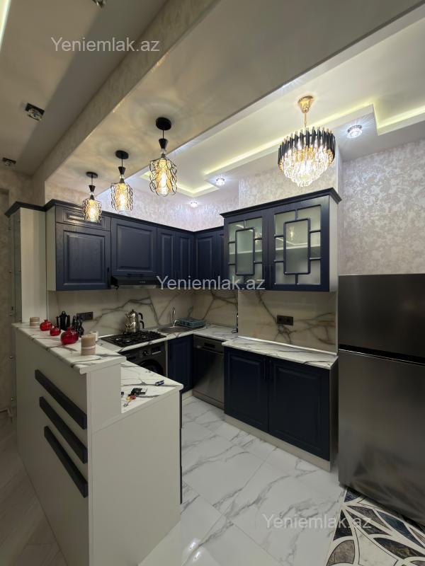 3 otaqlı Bina evi menzil, Sumqayıt Bulvarı, Sumqayıt