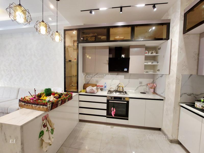 3 otaqlı Bina evi menzil, Sumqayıt Bulvarı, Sumqayıt