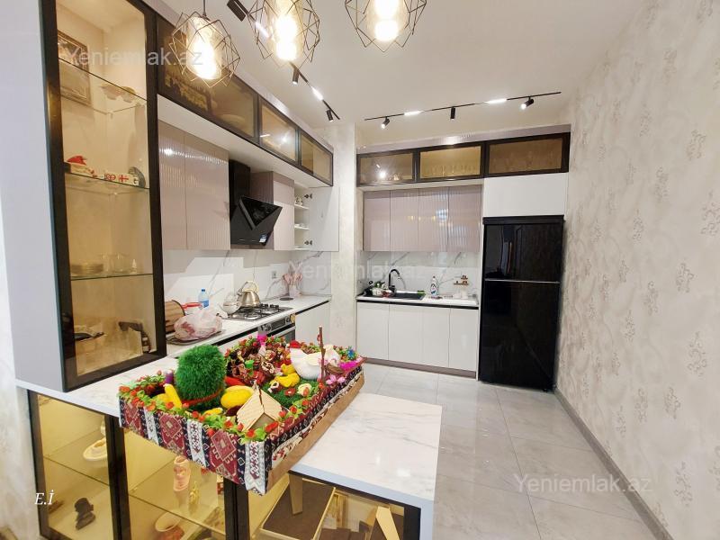 3 otaqlı Bina evi menzil, Sumqayıt Bulvarı, Sumqayıt