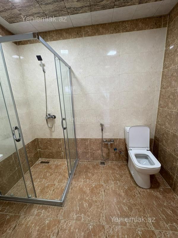 3 otaqlı Bina evi menzil, Sumqayıt Bulvarı, Sumqayıt