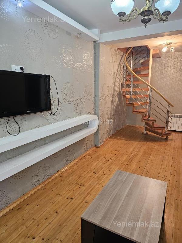 2 otaqlı Bina evi menzil, Qurtuluş 93, Abşeron