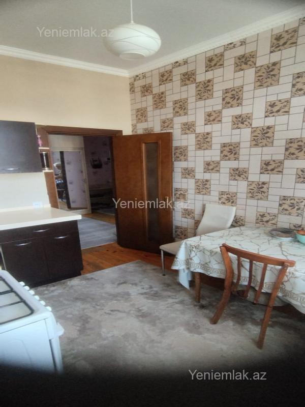 3 otaqlı Bina evi menzil, Səbail rayonu, Bakı