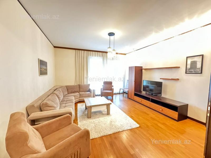 3 otaqlı Bina evi menzil, Səbail rayonu, Bakı