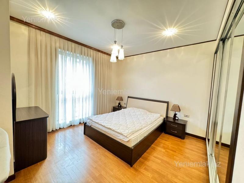 3 otaqlı Bina evi menzil, Səbail rayonu, Bakı