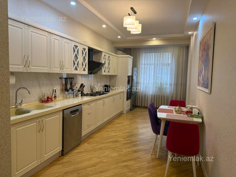 3 otaqlı Bina evi menzil, Xətai rayonu, Bakı