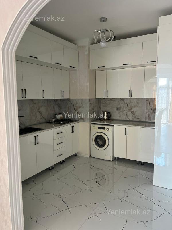 3 otaqlı Bina evi menzil, Sumqayıt Bulvarı, Sumqayıt
