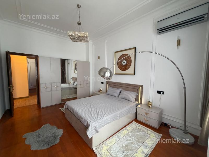 3 otaqlı Bina evi menzil, Səbail rayonu, Bakı