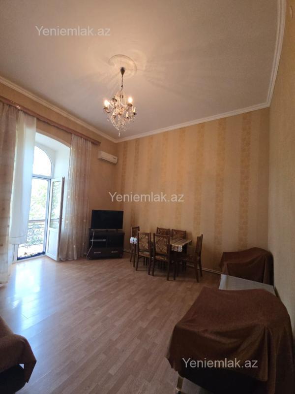 3 otaqlı Bina evi menzil, Səbail rayonu, Bakı