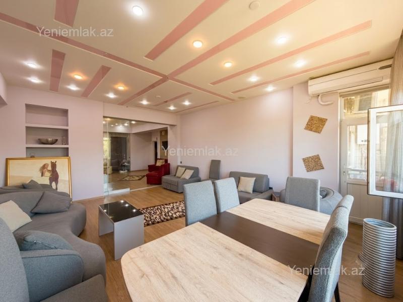 3 otaqlı Bina evi menzil, Səbail rayonu, Bakı