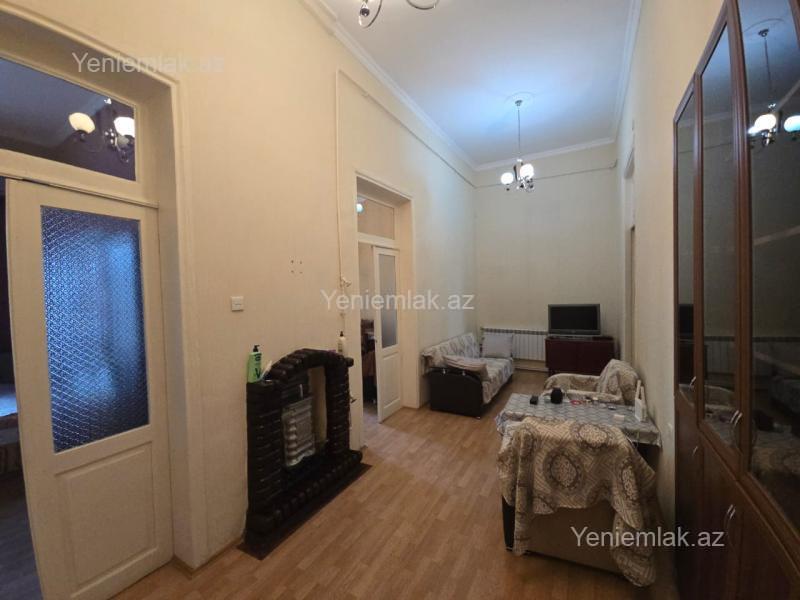3 otaqlı Bina evi menzil, Səbail rayonu, Bakı