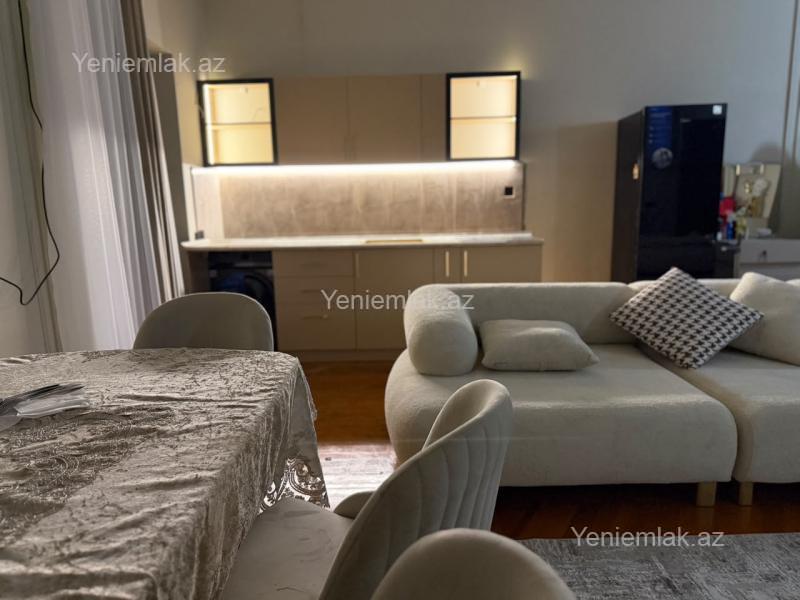 3 otaqlı Bina evi menzil, Səbail rayonu, Bakı