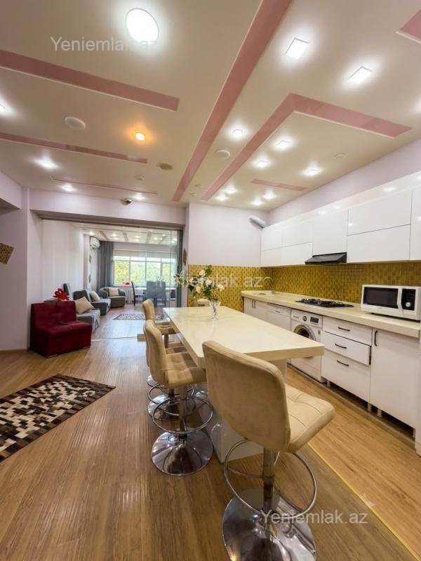 3 otaqlı Bina evi menzil, Səbail rayonu, Bakı