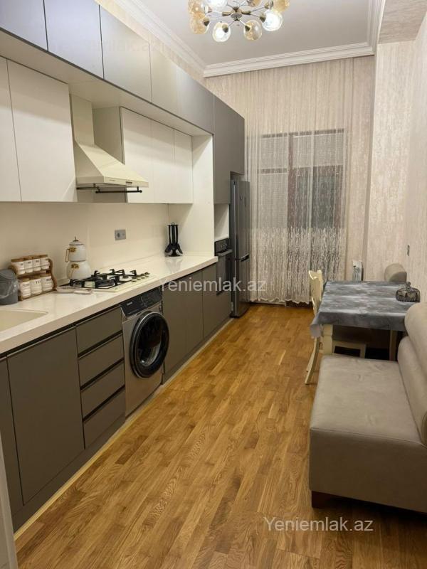 3 otaqlı Bina evi menzil, Sumqayıt Bulvarı, Sumqayıt