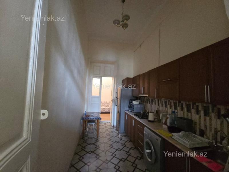 3 otaqlı Bina evi menzil, Səbail rayonu, Bakı