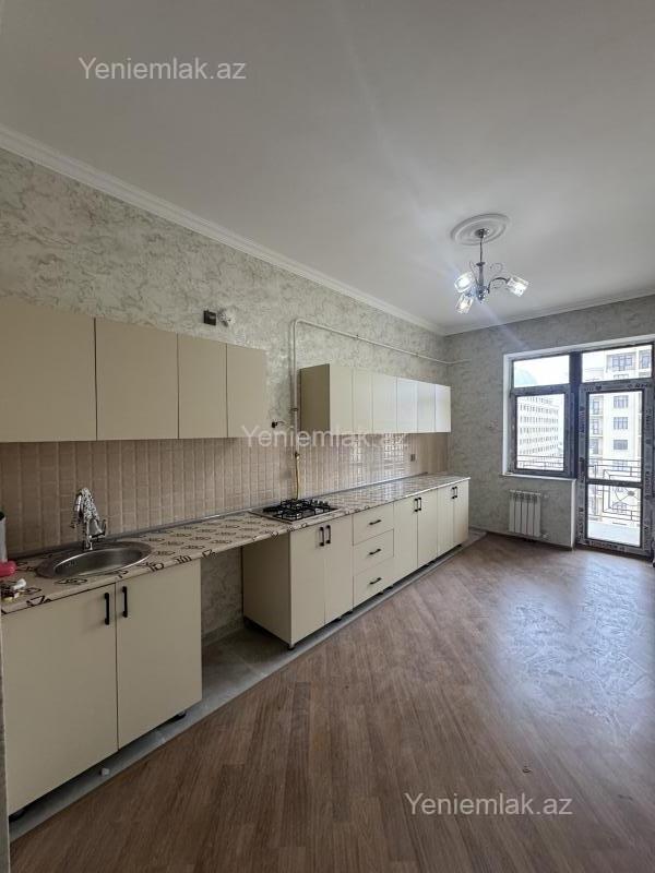 3 otaqlı Bina evi menzil, Səbail rayonu, Bakı