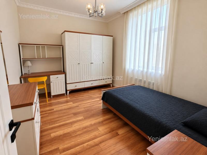 4 otaqlı Həyət evi / Villa, Səbail rayonu, Bakı