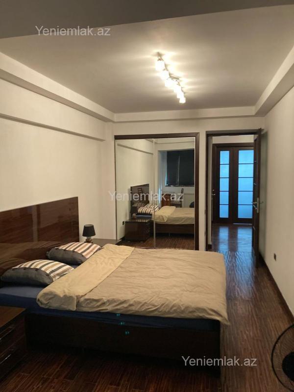 3 otaqlı Bina evi menzil, Səbail rayonu, Bakı