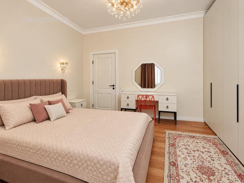 4 otaqlı Həyət evi / Villa, Səbail rayonu, Bakı