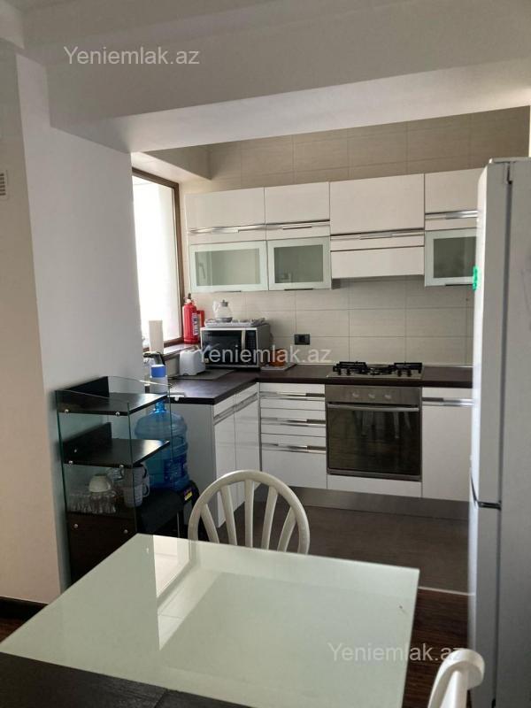 3 otaqlı Bina evi menzil, Səbail rayonu, Bakı